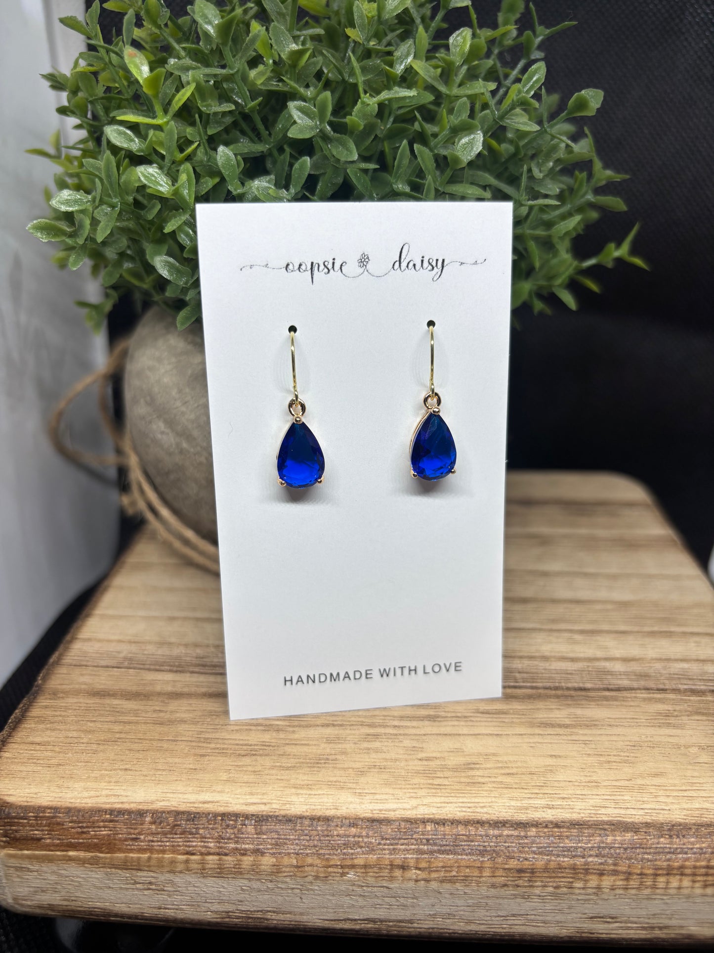 The blue pendant earrings