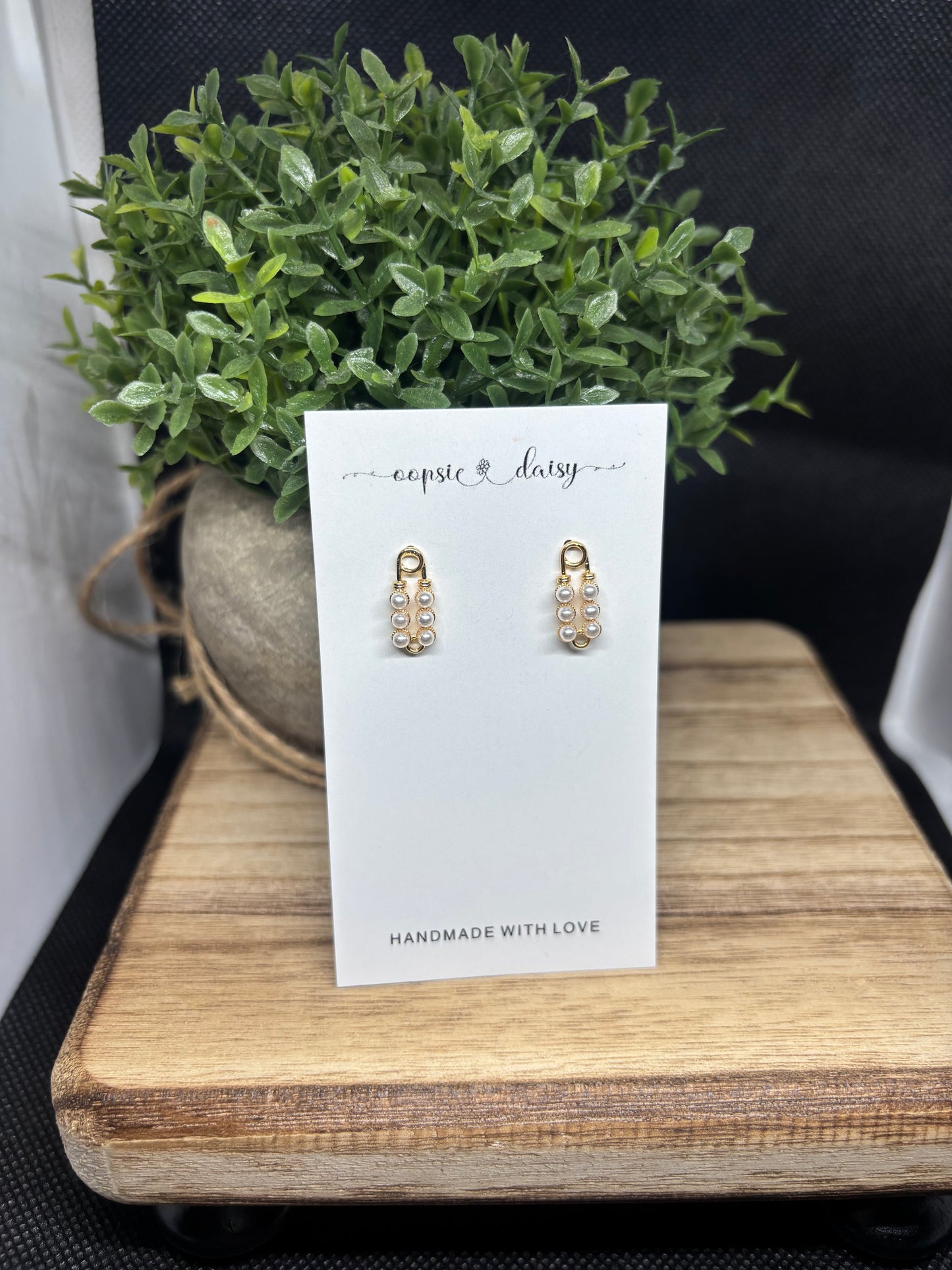 Paperclip Pearl studs