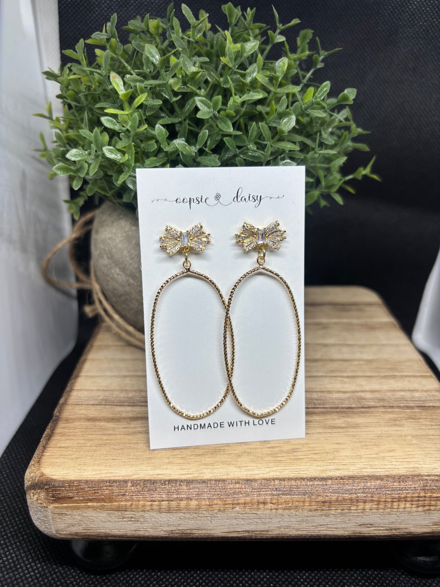 The clear bow long hoops