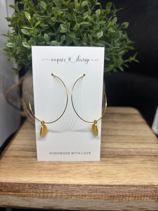 The leaf gold hoops