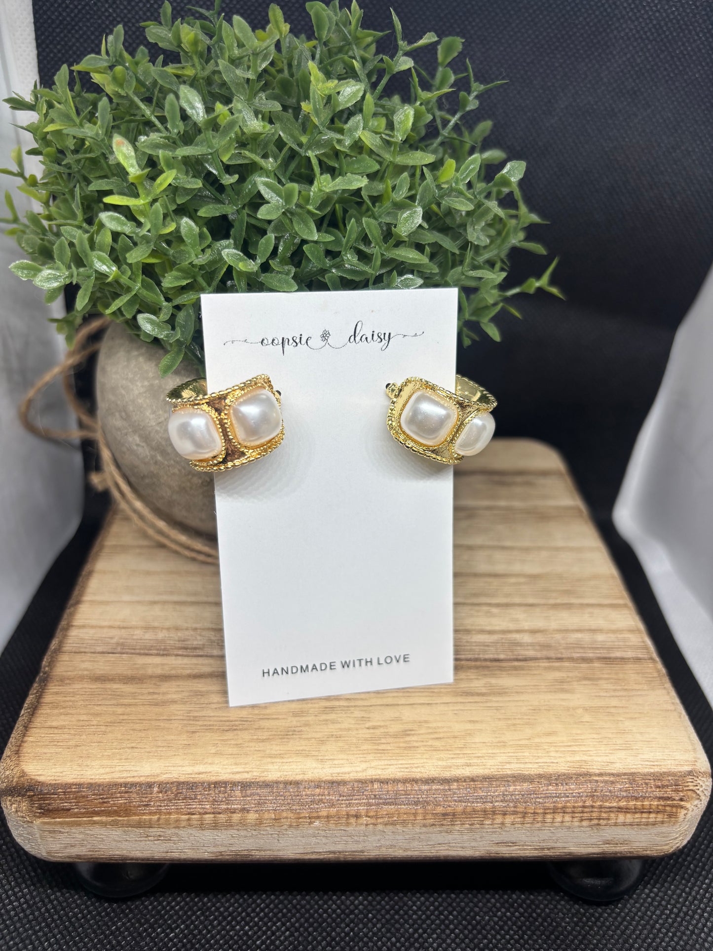 The rectangular pearl gold hoops