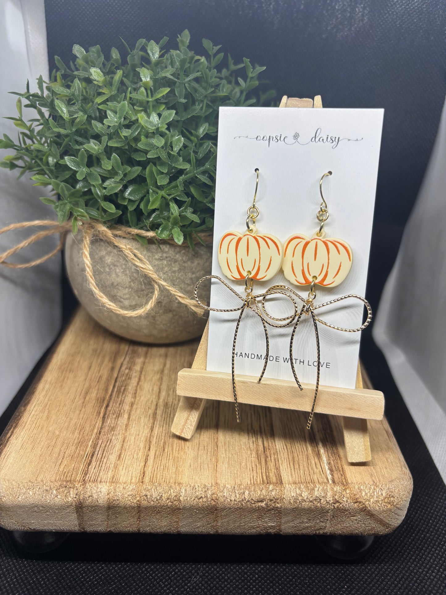 Pumpkin bow earrings