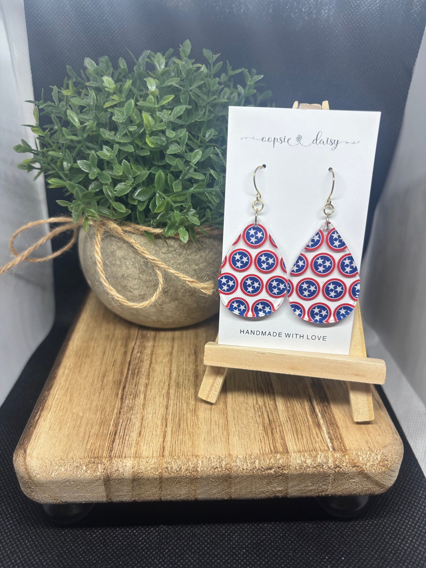 Red, white and blue tristar