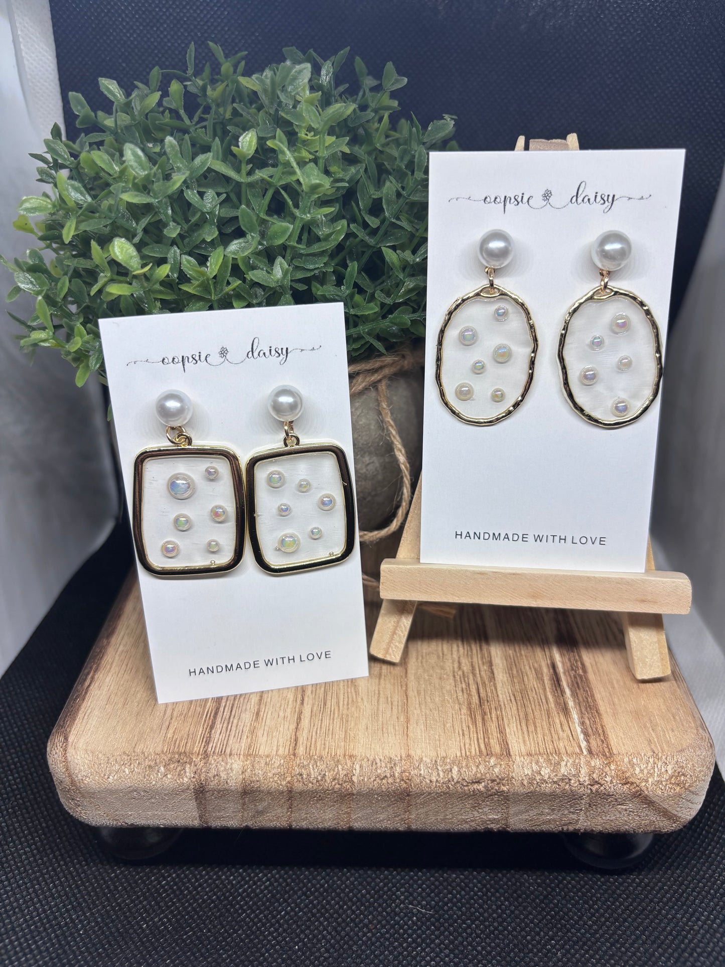 Clear pearl resin earrings